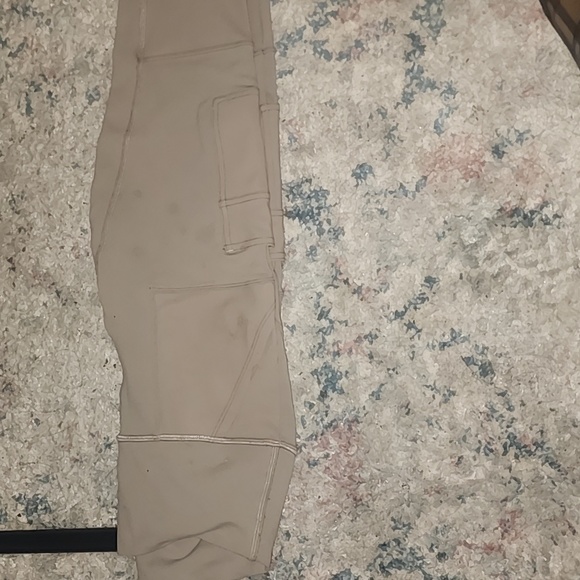 ALO YOGA High Waisted. leggings with pockets (HIGH-WAISTED) - Picture 4 of 7